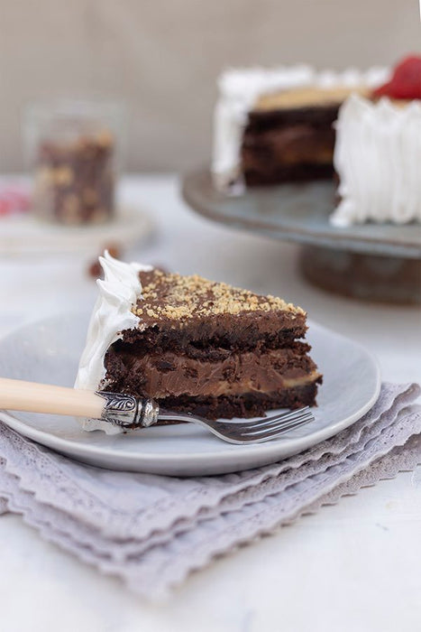 Torta de Brownie, Nutella, Manjar y Avellanas 15