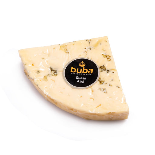 El queso Azul es una clasificación general de los quesos de leche de vaca, de oveja y de cabra que tienen en su pasta cultivos de Penicillium añadidos al producto final y que proporcionan un color entre el azul y el gris-verdoso característico debido a los mohos