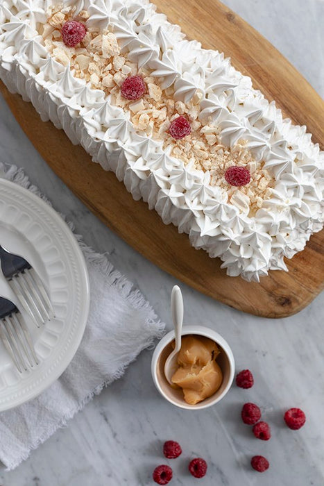 Torta de merengue, frambuesa y manjar 15